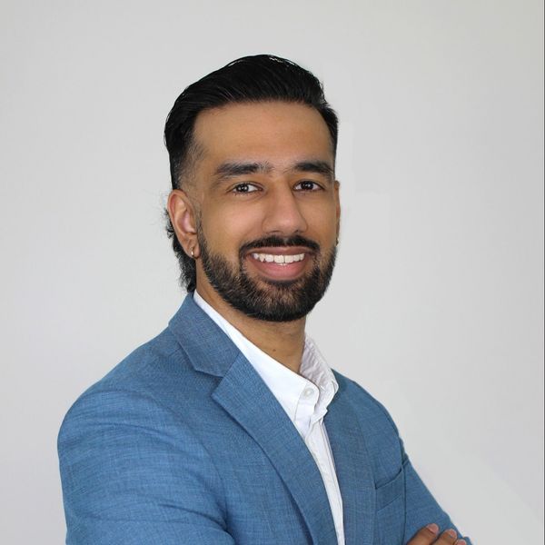 Manny Dhami, Associate